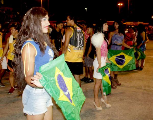 Movimento LGBT promove Gaymada e arrasta multidão para Praça dos Bois   